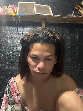 HugeAgatha online show from February 2026 09:11:01 PM