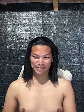 HugeAgatha online show from March 2026 10:14:01 PM