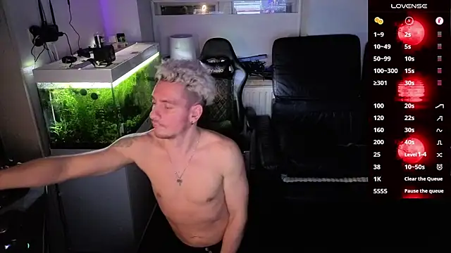 Rayzel White online show from February 2026 11:17:01 PM