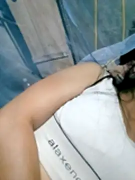 Diana-02 online show from April 2026 10:01:02 PM