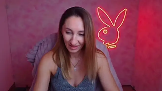 Diana Sweeet  online show from February 2026 12:15:02 PM