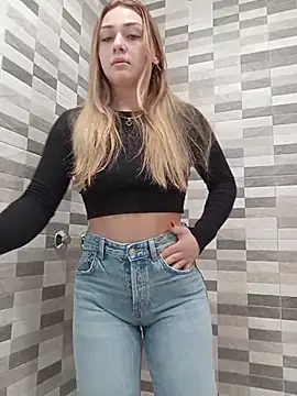 OrianaNorth online show from April 2026 06:36:01 AM