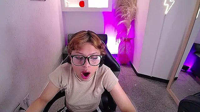 melodyy as online show from February 2026 12:39:02 PM