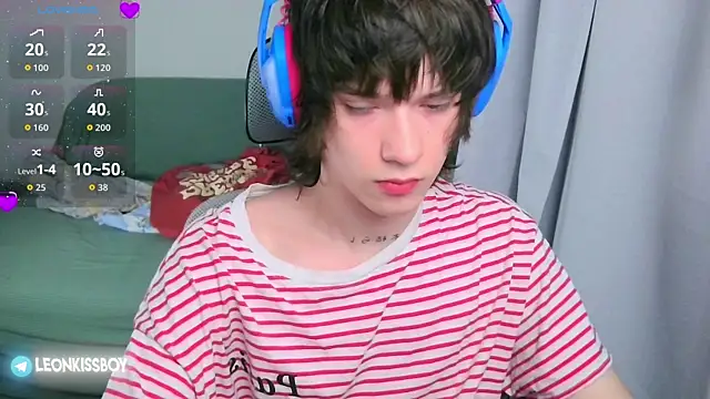 LeonBoykisser online show from July 2026 08:38:02 AM