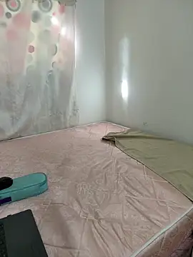 dolunay farah online show from April 2026 01:41:01 PM