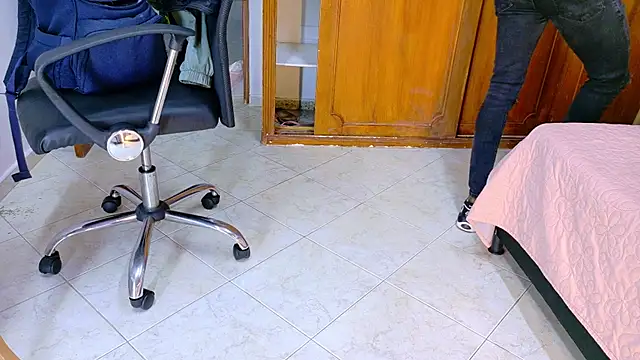 samirths boy  online show from April 2026 07:08:01 AM