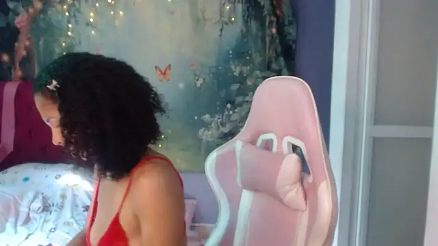 Snapshot of rosa_skinny chatting on June 2026 07:57:01 PM rosa skinny online show from June 2026 07:57:01 PM
