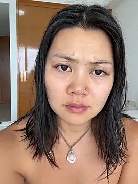 ruanruan05 online show from April 2026 05:35:02 AM