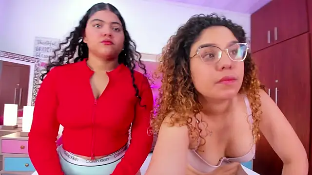 AllisonAdams  online show from April 2026 08:00:02 PM