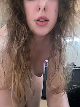 Snapshot of LilianBliss chatting on July 2026 07:17:01 PM LilianBliss online show from July 2026 07:17:01 PM
