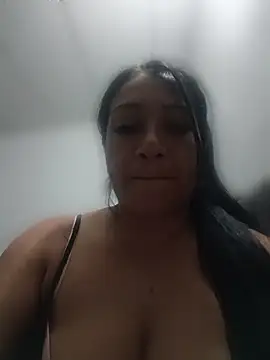 Katysaez online show from June 2026 05:17:01 AM