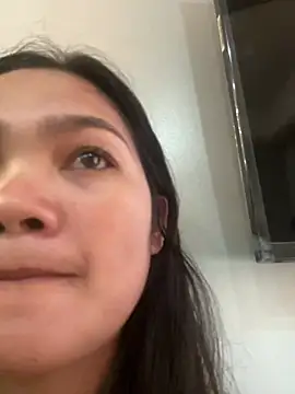 PinaySkinnyJust18 online show from April 2026 12:02:01 AM