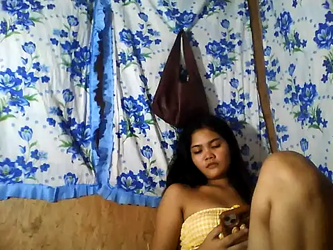 Snapshot of PinaySkinnyJust18 chatting on June 2026 10:20:01 AM PinaySkinnyJust18 online show from June 2026 10:20:01 AM