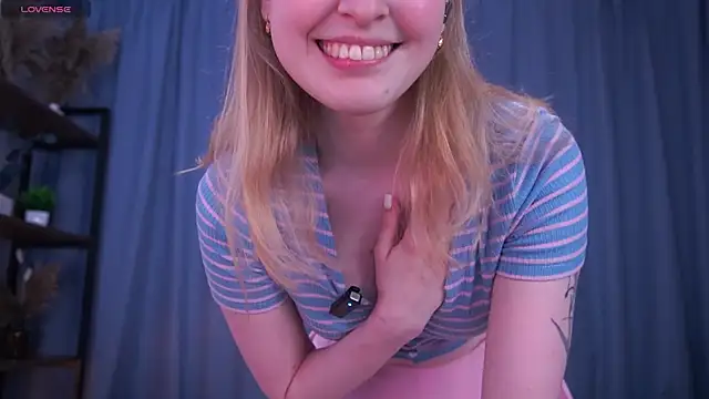 LanaRoxxy online show from April 2026 12:36:02 PM