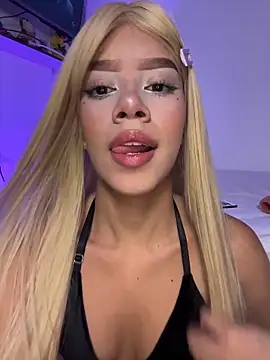 BellaMoon  online show from March 2026 06:00:01 PM