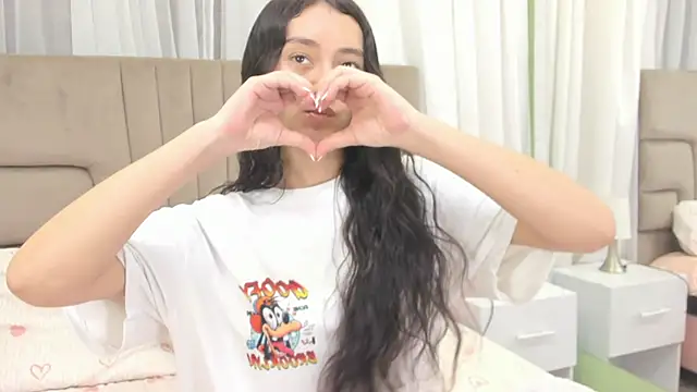 Snapshot of isabella_nowa chatting on April 2026 11:59:01 AM isabella nowa online show from April 2026 11:59:01 AM