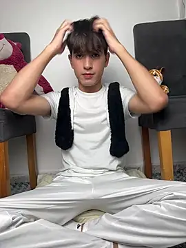 Naim TheKing online show from February 2026 01:48:02 AM