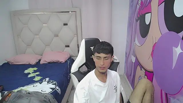 Akyra latinn online show from January 2026 03:05:02 PM