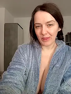 Angela swet online show from March 2026 12:16:01 PM