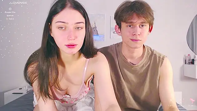 kiorrra online show from April 2026 07:36:01 PM