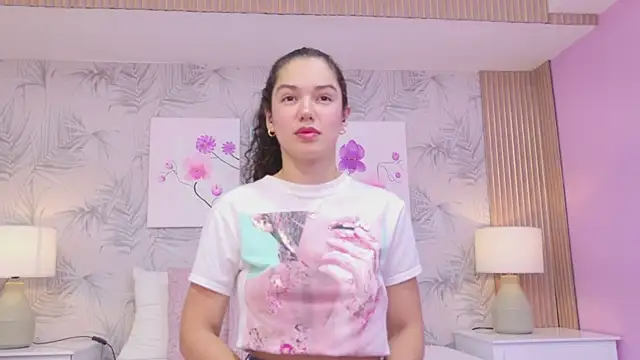 Snapshot of RoxanaAngel chatting on February 2026 04:59:02 PM RoxanaAngel online show from February 2026 04:59:02 PM