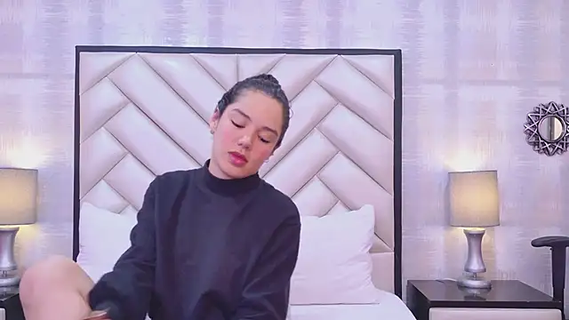 Snapshot of RoxanaAngel chatting on February 2026 12:58:01 PM RoxanaAngel online show from February 2026 12:58:01 PM