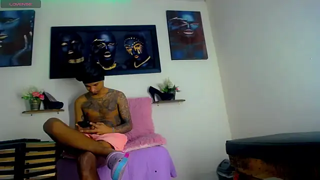 Tatoo Noah online show from April 2026 01:05:02 PM