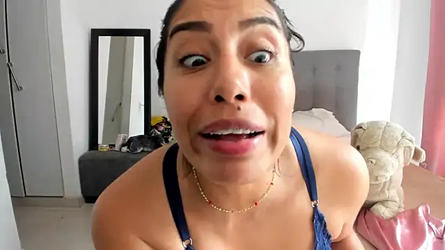 LizaLorini online show from July 2026 08:00:02 PM