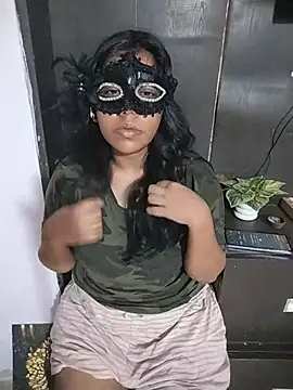ZyphiaLive online show from June 2026 10:52:02 PM