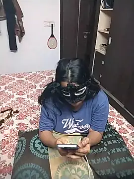 ZyphiaLive online show from July 2026 06:54:02 PM