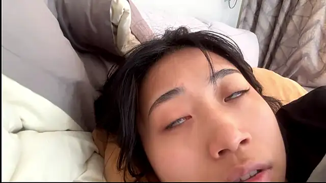 SweetMiaXO online show from April 2026 10:11:01 PM