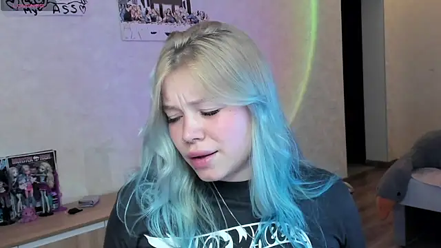 Lulu Di online show from June 2026 07:59:01 PM