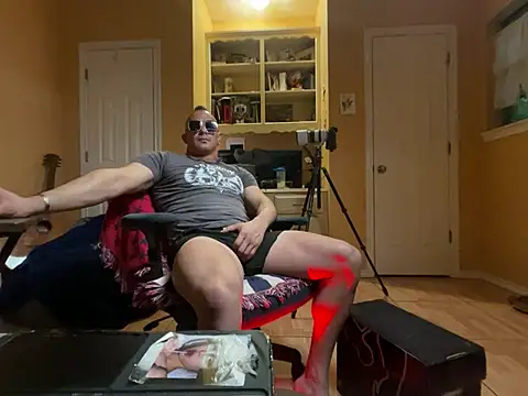 Snapshot of daddydonkey84 chatting on July 2026 04:51:02 AM daddydonkey84 online show from July 2026 04:51:02 AM