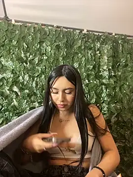 scarlett pinkk1 online show from April 2026 01:44:01 AM