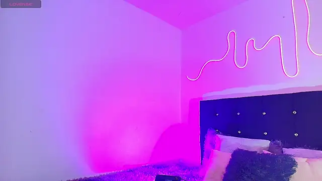 Martina Sky  online show from March 2026 03:01:01 PM