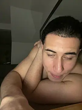 Maximuz1920 online show from July 2026 06:42:02 AM