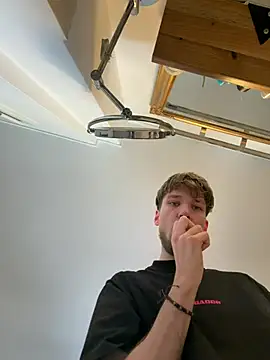 YoungSkinnyBoy20 online show from February 2026 12:25:01 PM