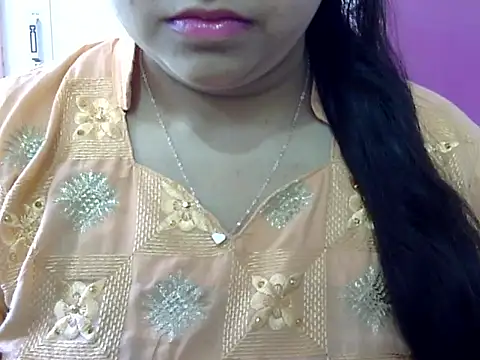 Cute Aliyaa online show from April 2026 09:51:02 AM