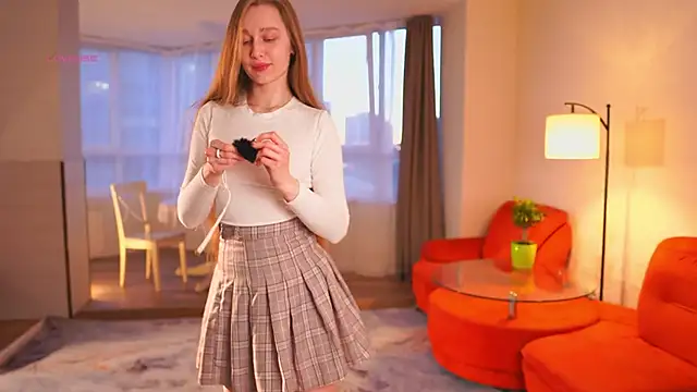 SharaNewbern online show from March 2026 02:33:02 PM