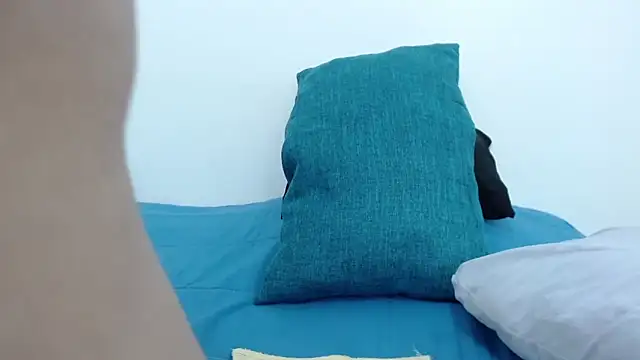 ElizabethMiler online show from April 2026 03:15:02 PM