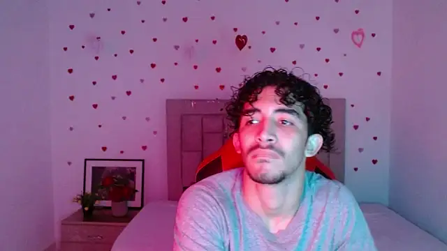 Caius fox online show from March 2026 11:36:01 AM