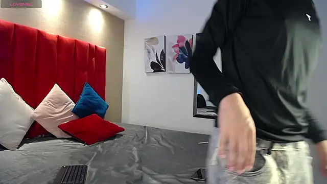 Dominik Souza online show from March 2026 05:19:02 PM