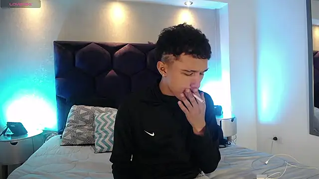 Dominik Souza online show from March 2026 07:29:01 PM