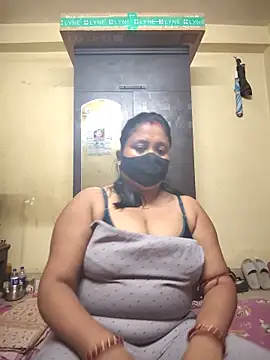 Curvy Trisha online show from May 2026 07:12:02 PM