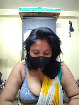 Curvy Trisha online show from May 2026 03:08:01 PM