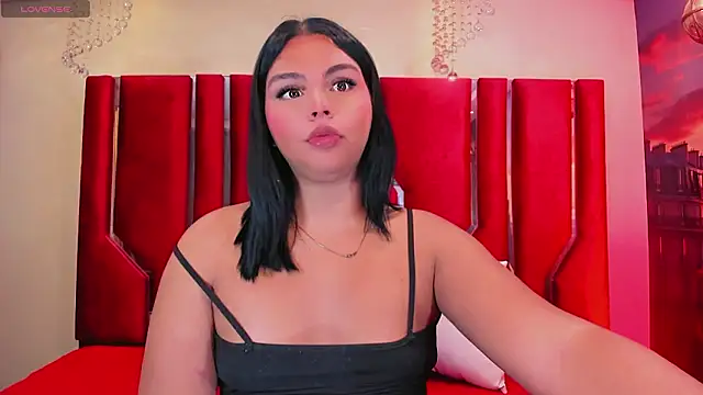 Maia Hotts online show from March 2026 12:21:02 PM