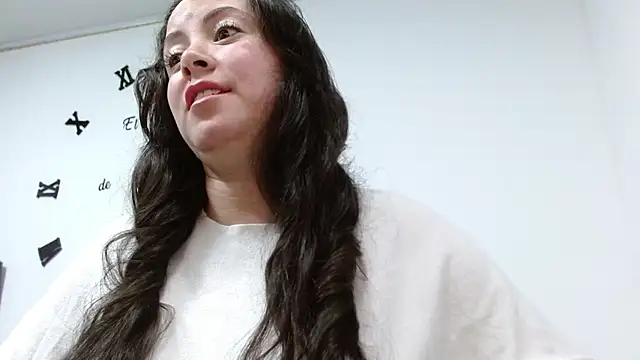 ElaMurray02 online show from February 2026 01:27:01 PM