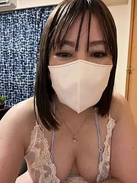 Mitsuco surflady online show from April 2026 06:24:02 PM