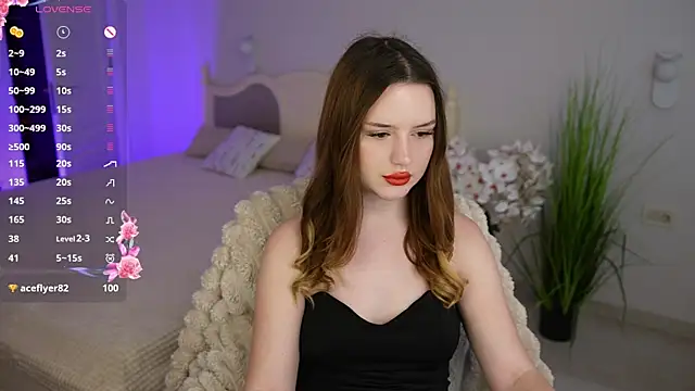 Snapshot of Milana_Moons chatting on July 2026 10:55:01 AM Milana Moons online show from July 2026 10:55:01 AM