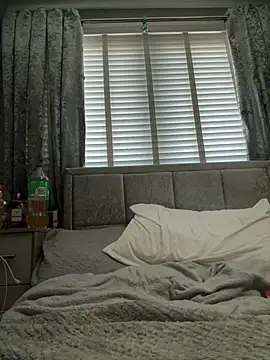 Milssweetx online show from April 2026 08:01:01 AM